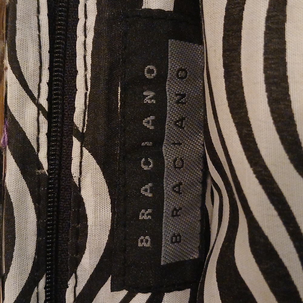 Braaciano faux croc kiss lock wallet. - Picture 13 of 16